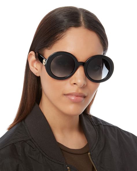 black round sunglasses